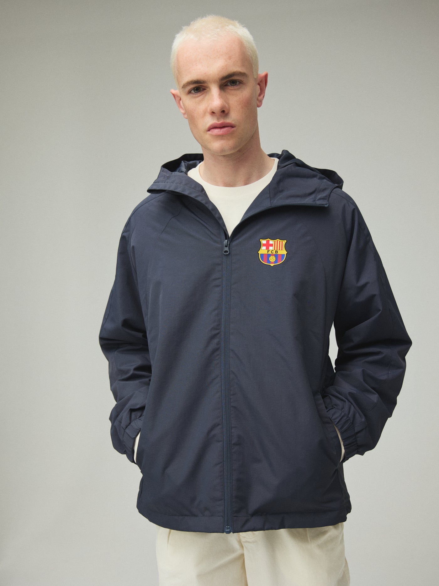 バルサ 軽量ジャケット ネイビー | FC Barcelona – Barça Official Store