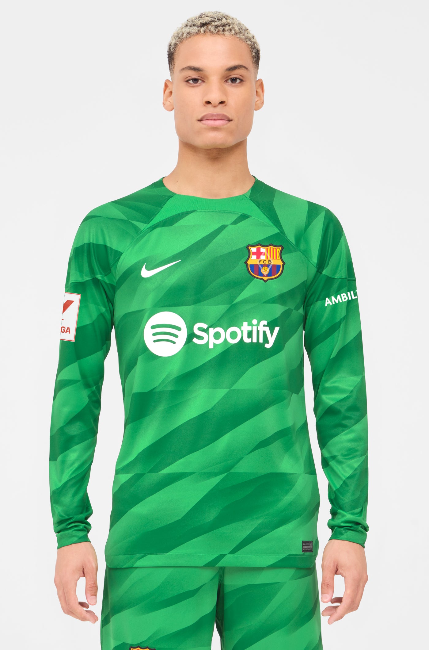 barcelona kit goalkeeper