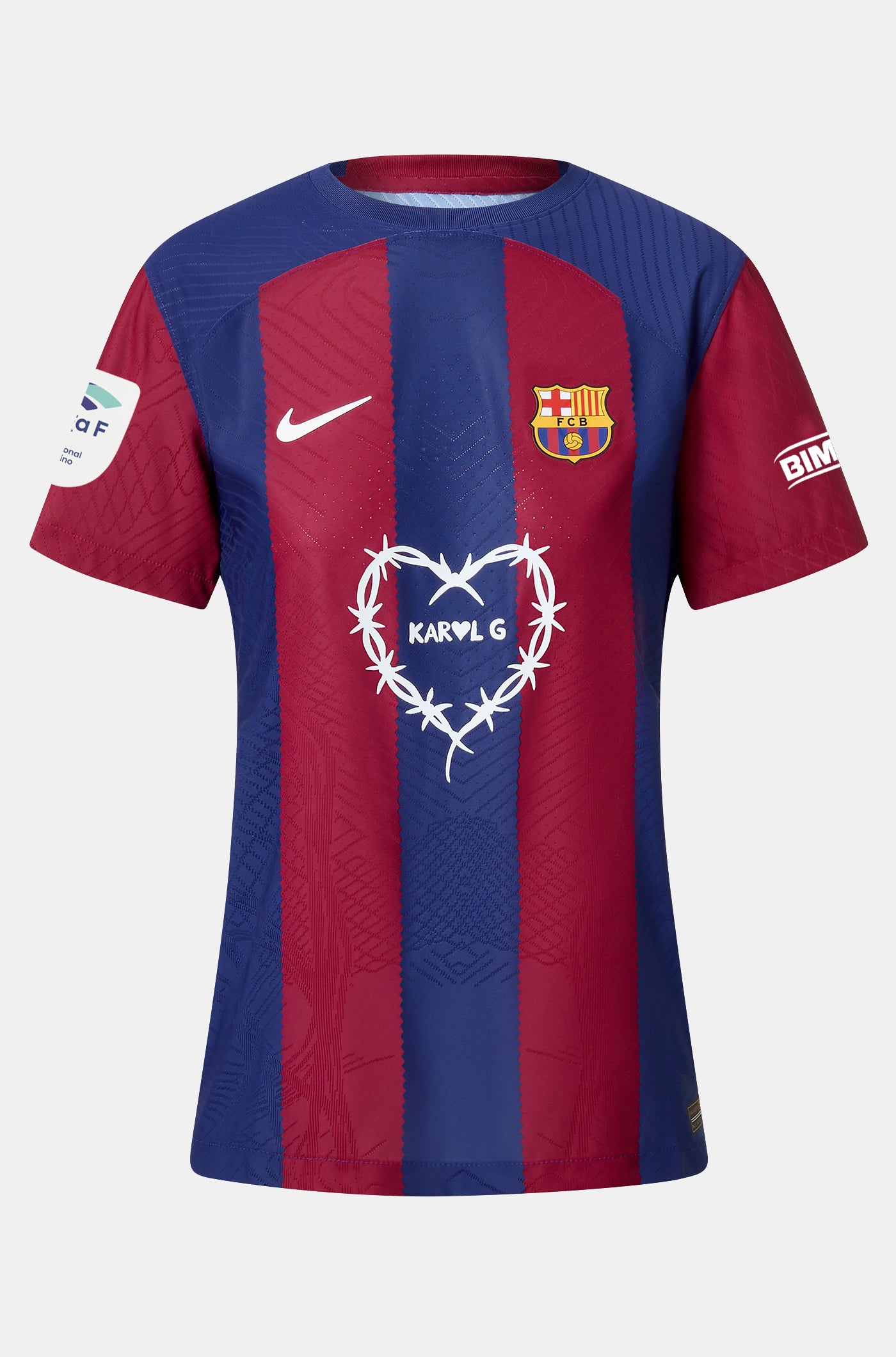 FIRMADA | Camiseta femenina Edición Limitada FC BARCELONA X KAROL G firmada por el equipo titular que disputó el Clásico y el equipo femenino titular del FC Barcelona – Villarreal