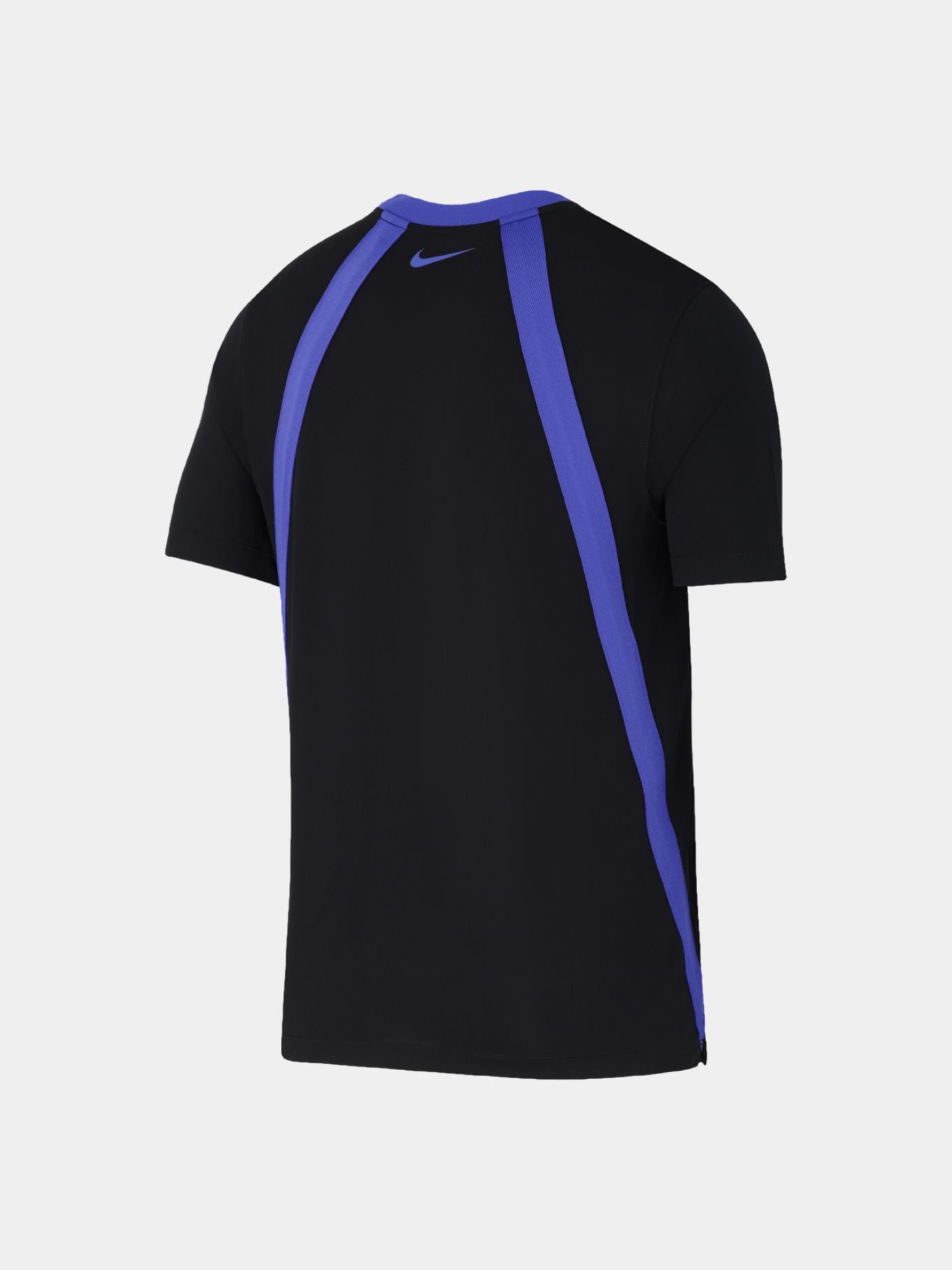 Black FC Barcelona t-shirt with purple accents, featuring the club crest and Kobe Bryant logo on the chest, along with 'FC Barcelona' text in purple across the front