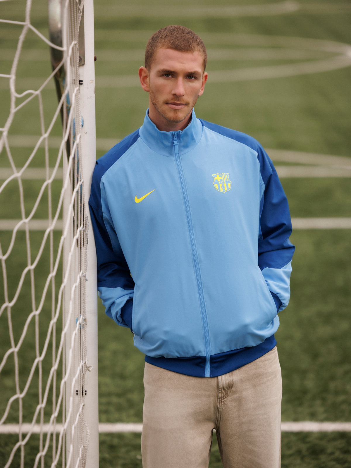 Veste anthem quatrième tenue FC Barcelone 25/26 – Version Joueur
