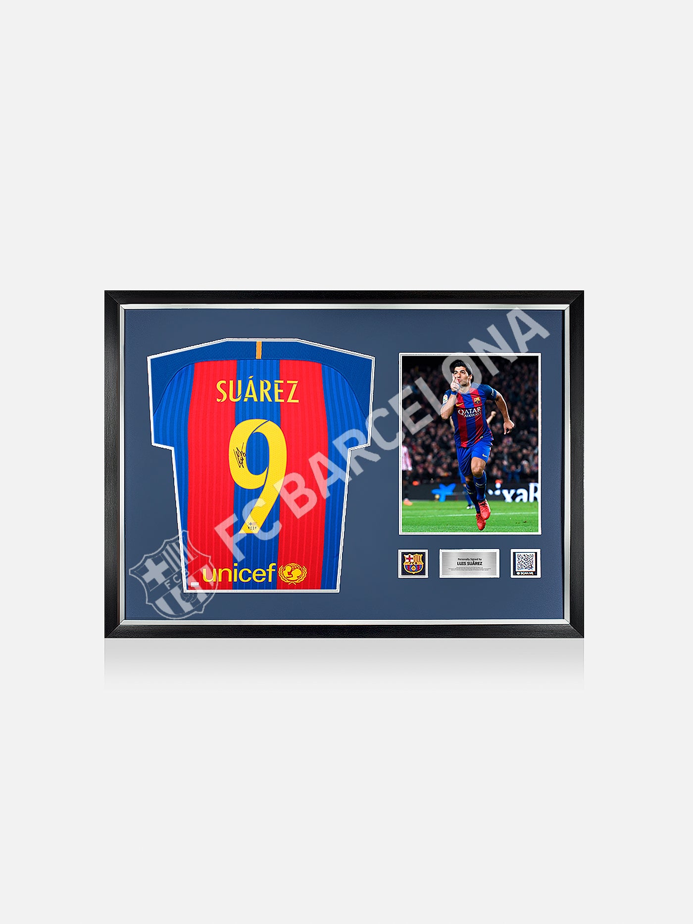 SUÁREZ | Luis Suarez Official FC Barcelona Back Signed and Framed 2016-17 Home Shirt