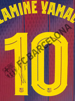 Camiseta de la primera equipación 25/26 del FC Barcelona firmada por Lamine Yamal y enmarcada