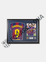 Camiseta de la primera equipación 25/26 del FC Barcelona firmada por Lewandowski y enmarcada