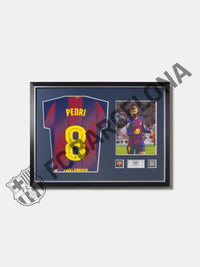 Camiseta de la primera equipación 25/26 del FC Barcelona firmada por Pedri y enmarcada