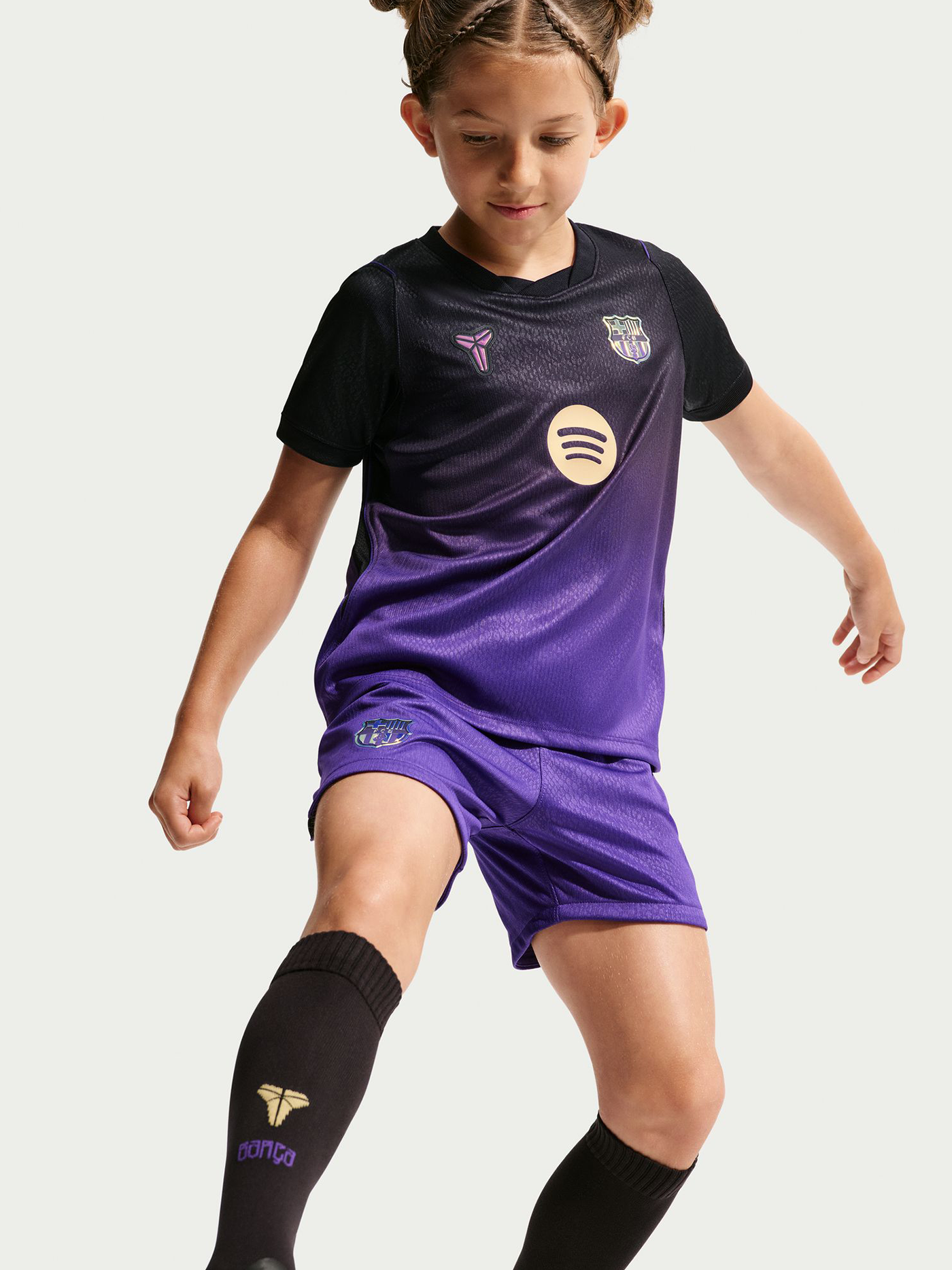 Conjunt del segon equipament per a nen/a petit/a FC Barcelona x Kobe Bryant 26/27