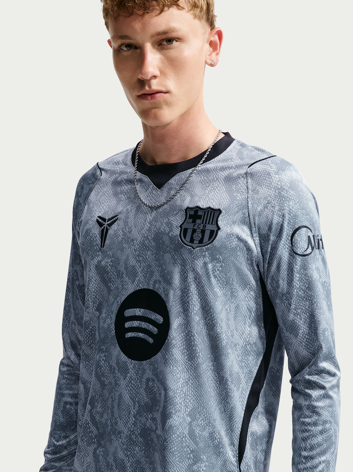 Men's away goalkeeper jersey FC Barcelona x Kobe Bryant 26/27