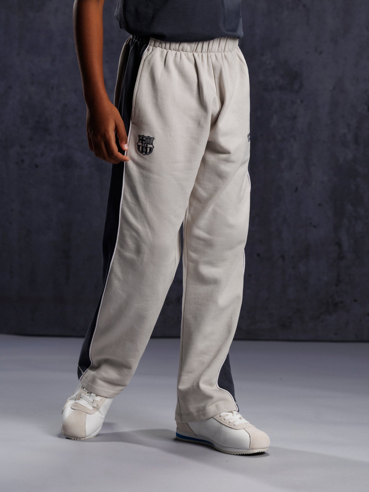 Pantalón Gris Aftermatch Barça