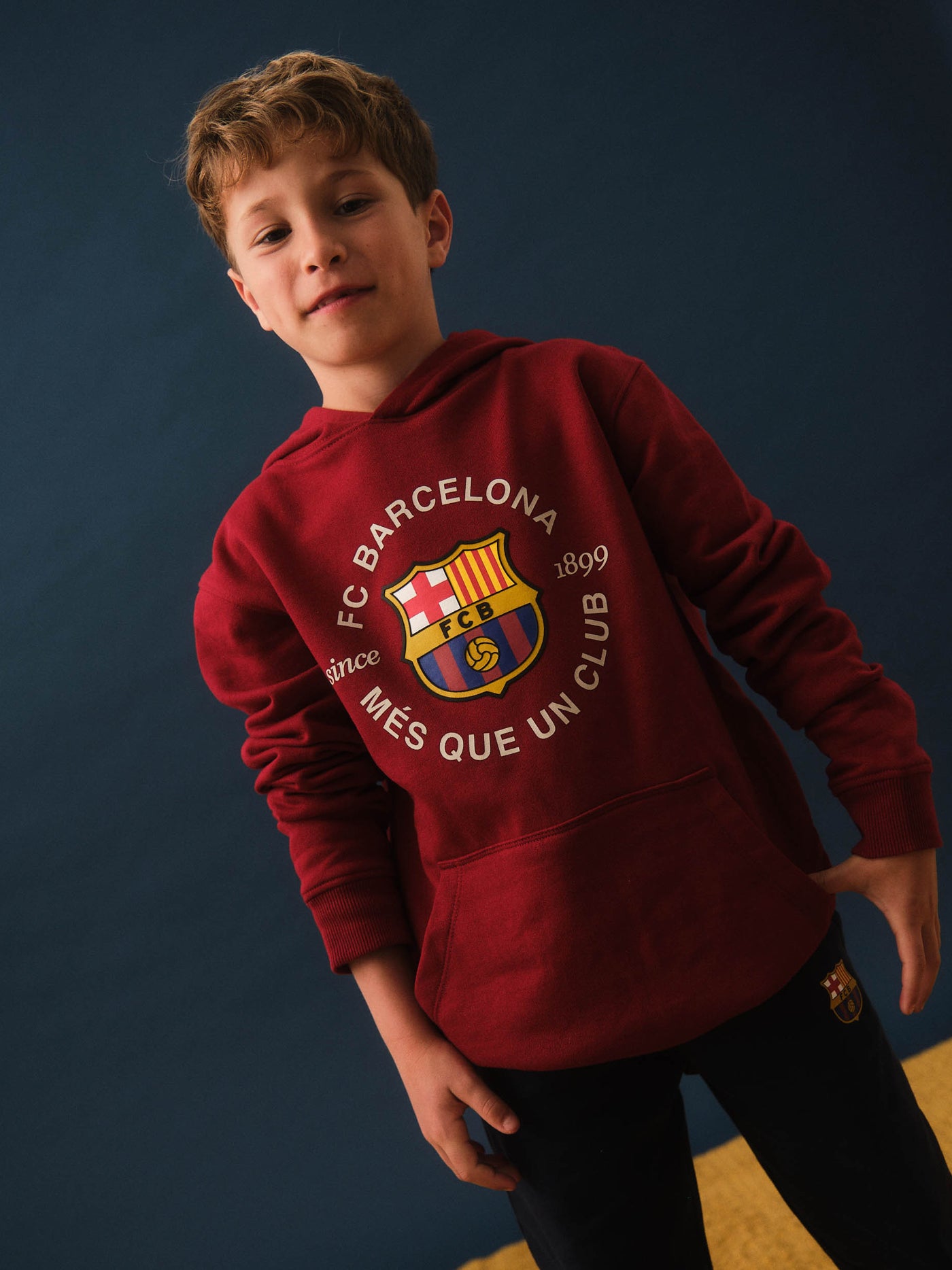 Red Hoodie with Barça Crest - Junior