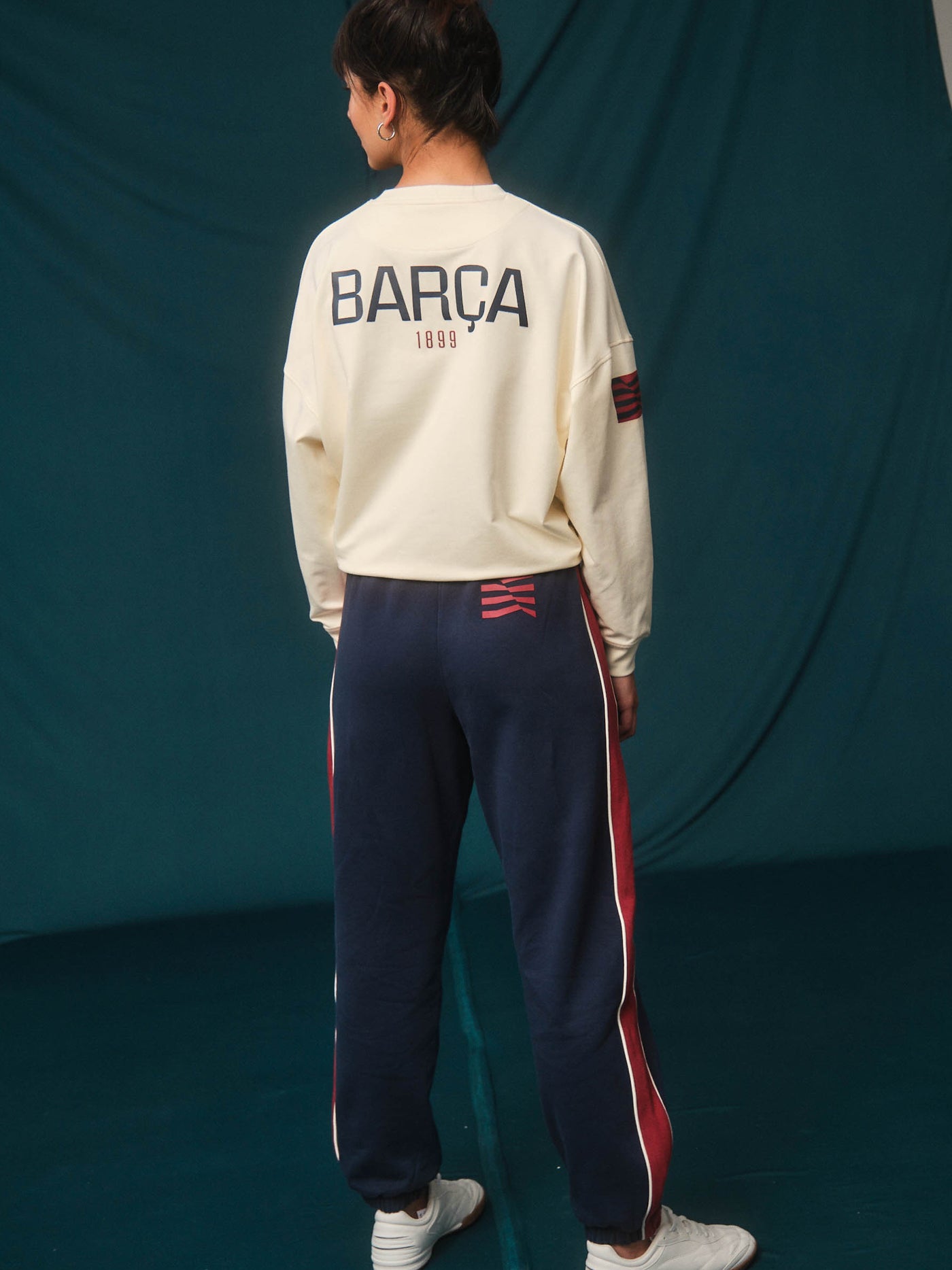 Sweat Barça beige - Femme