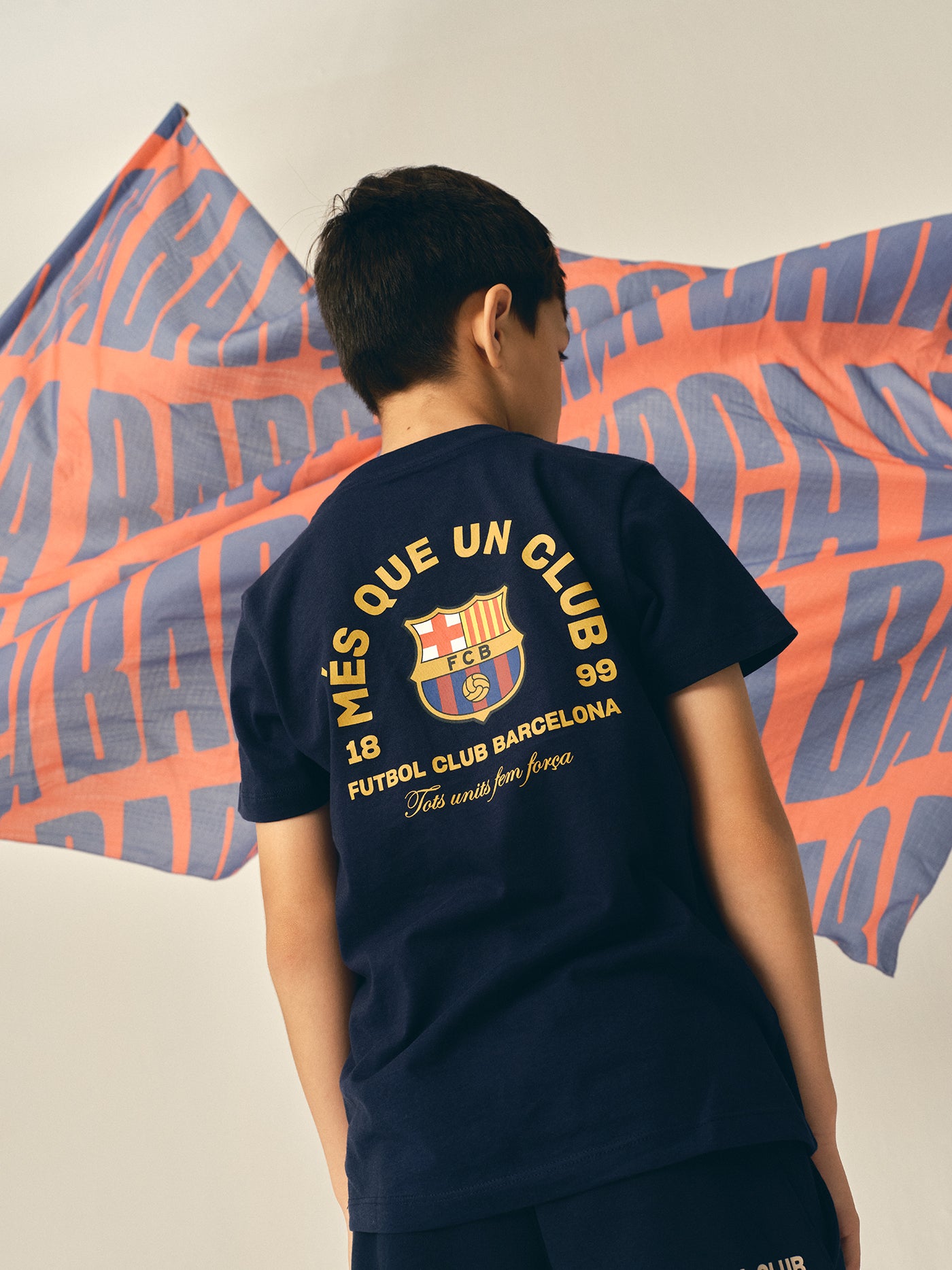T-shirt Core Bleu Marine "MÉS QUE UN CLUB"