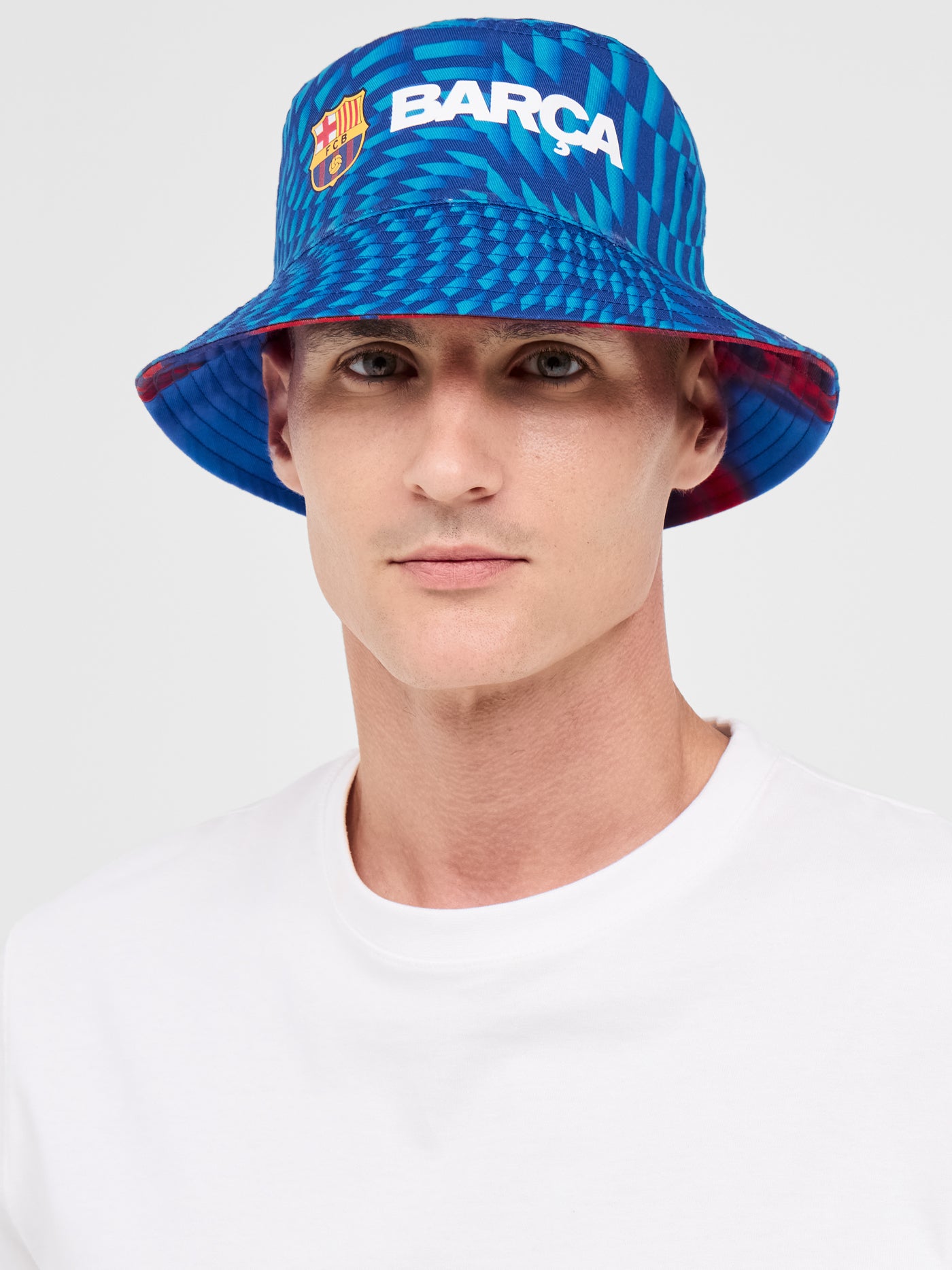 Reversible hat crest Barça