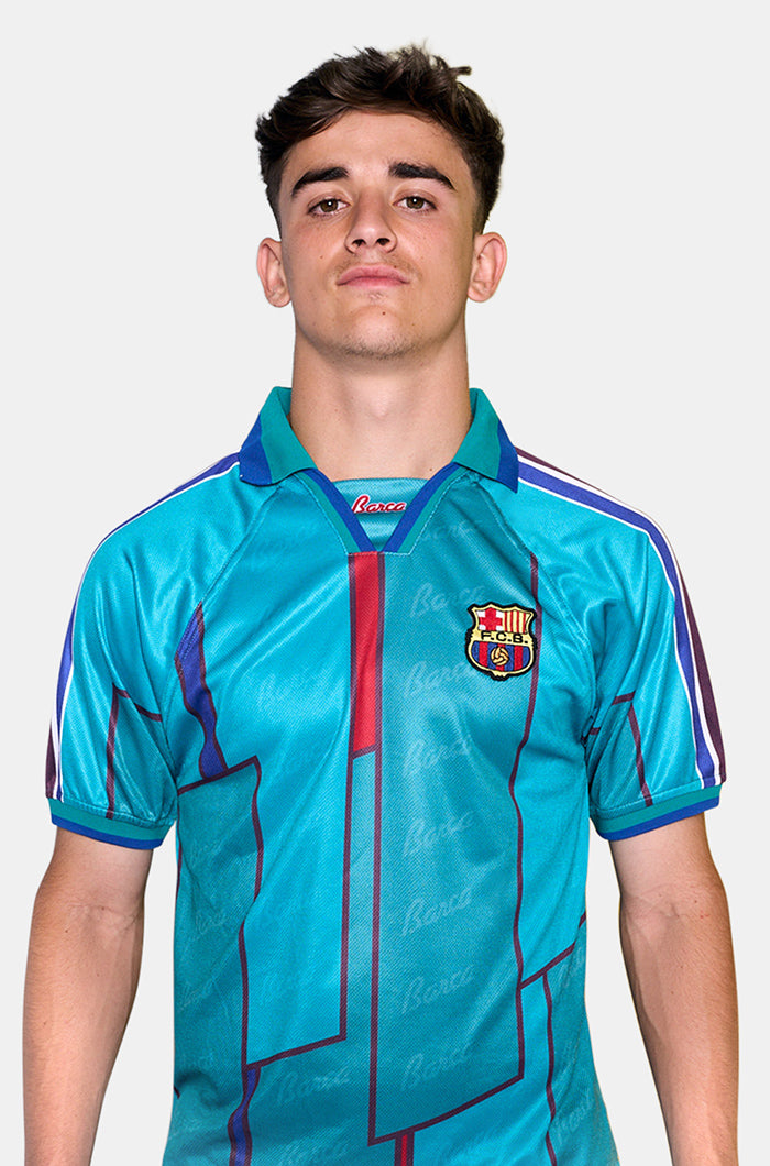 Barcelona store retro jersey