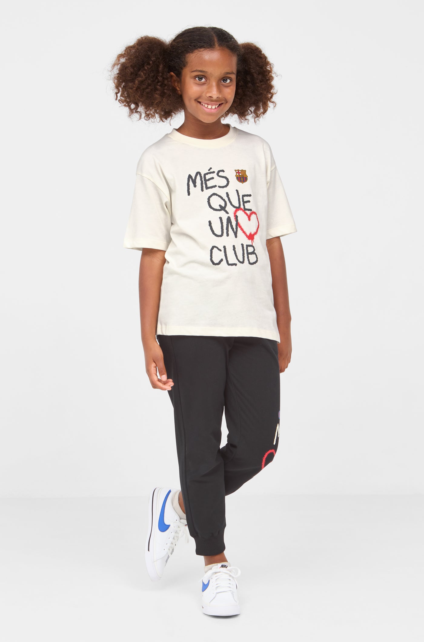 "Més que un club“ T-Shirt – Junior