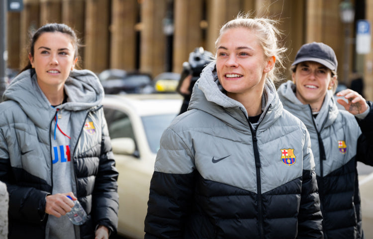Abrigos y chaquetas para mujer – Barça Official Store Spotify Camp Nou