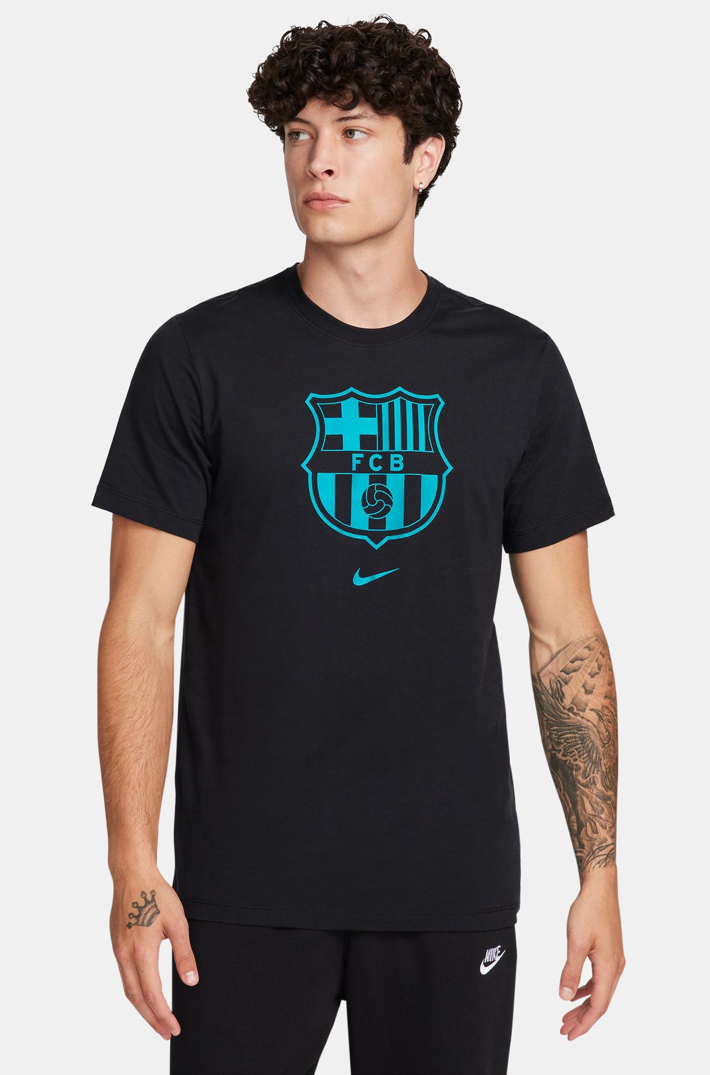 T-Shirt mit schwarzem Mannschaftswappen von Barça Nike