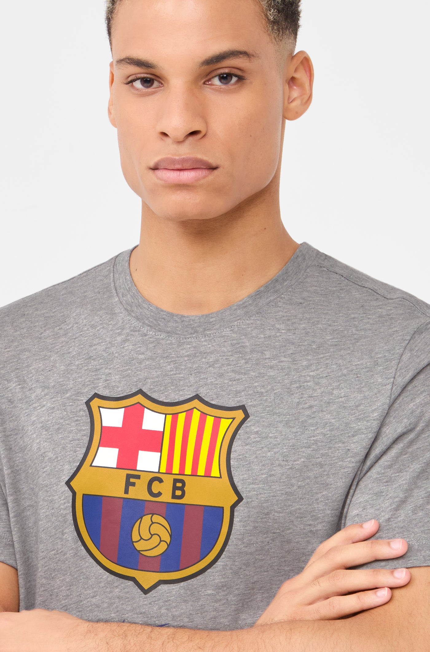 T-shirt grey team crest Barça Nike – Barça Official Store Spotify Camp Nou