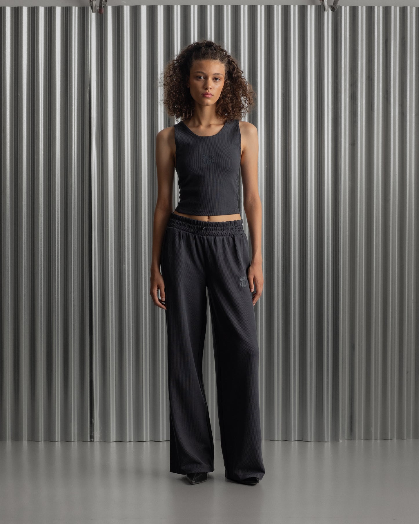 Pantalón Ancho Gris Barça Essentials – Mujer