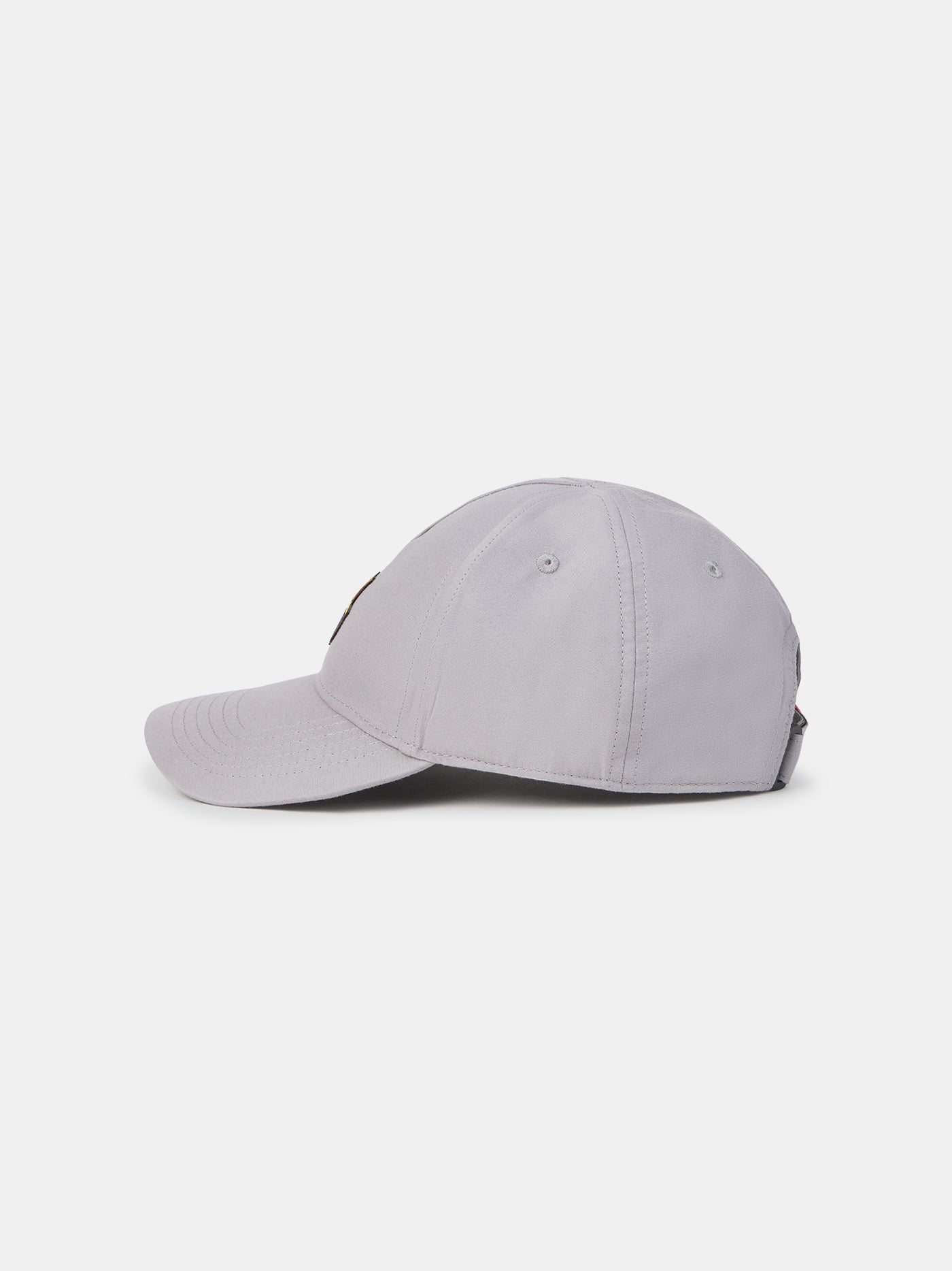 Light grey baseball cap featuring the FC Barcelona crest embroidered on the front panel.