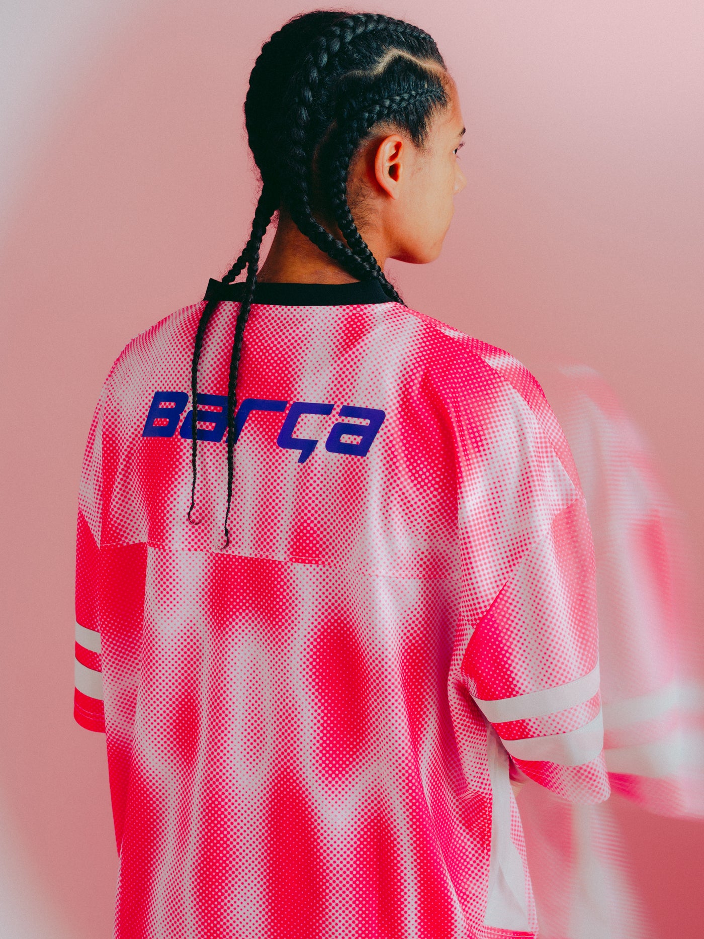 Brugts with a pink festival T-shirt