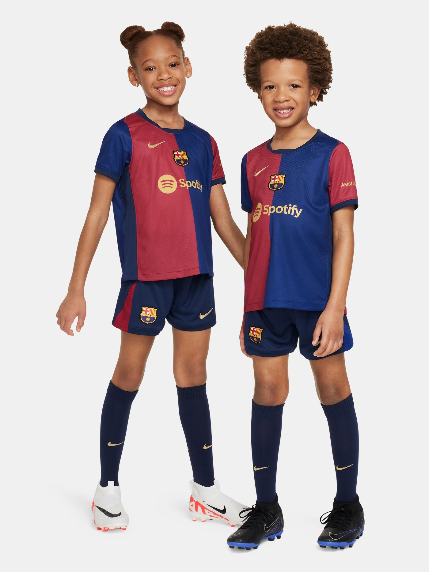 Younger kids home kit 24/25 FC Barcelona