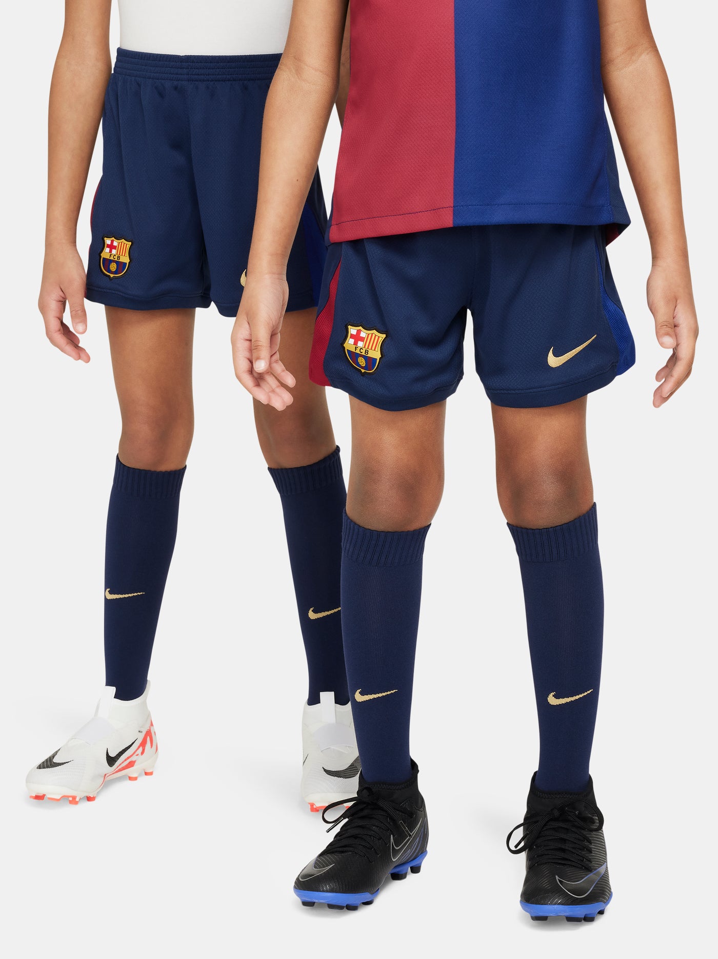 Younger kids home kit 24/25 FC Barcelona