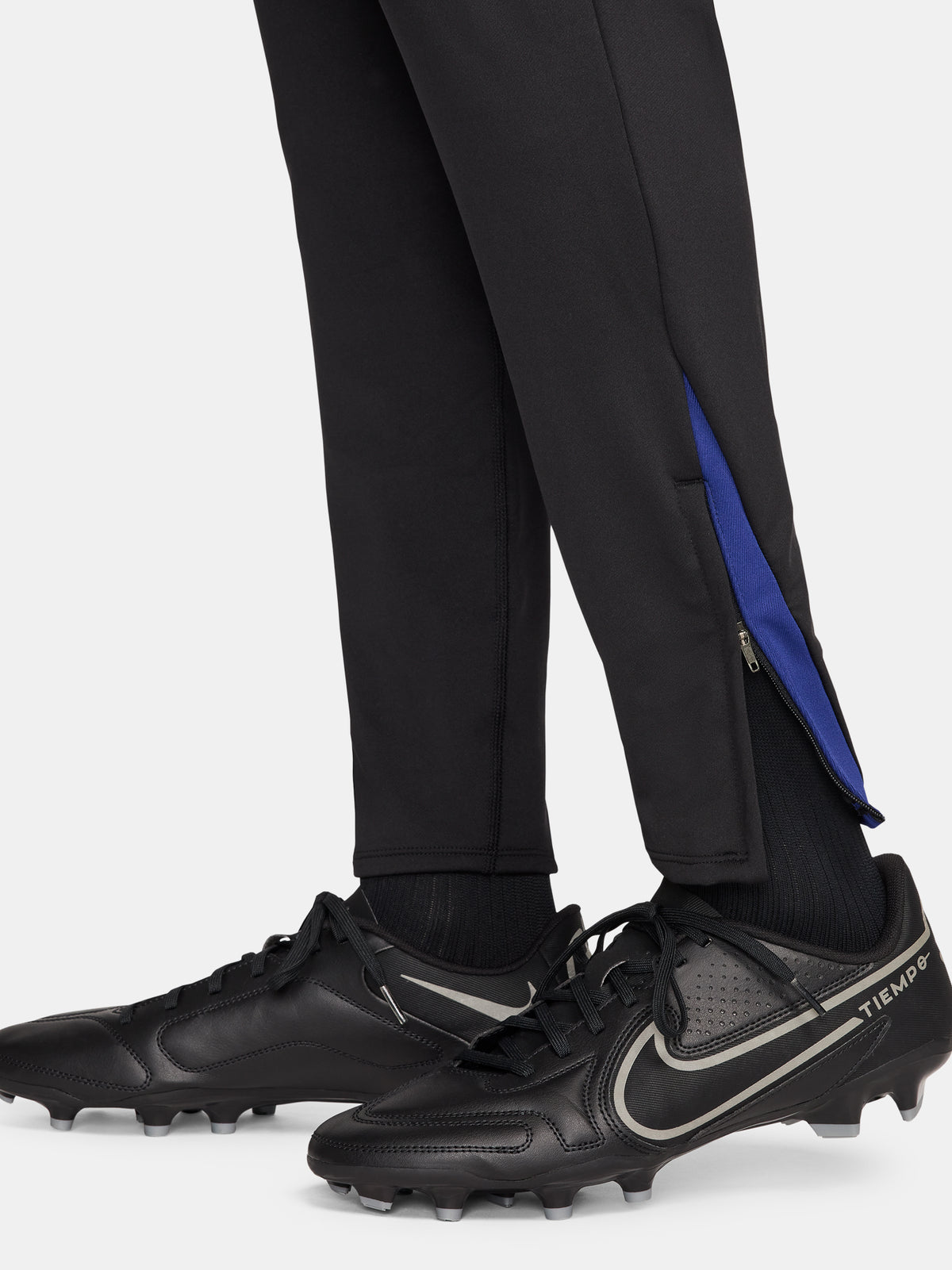 Pantalon Training fit Barca - Collection Officielle FC Barcelone - Taille Homme XL Pantalon Training fit Barca - Collection Officielle FC Barcelone - Taille Homme XL