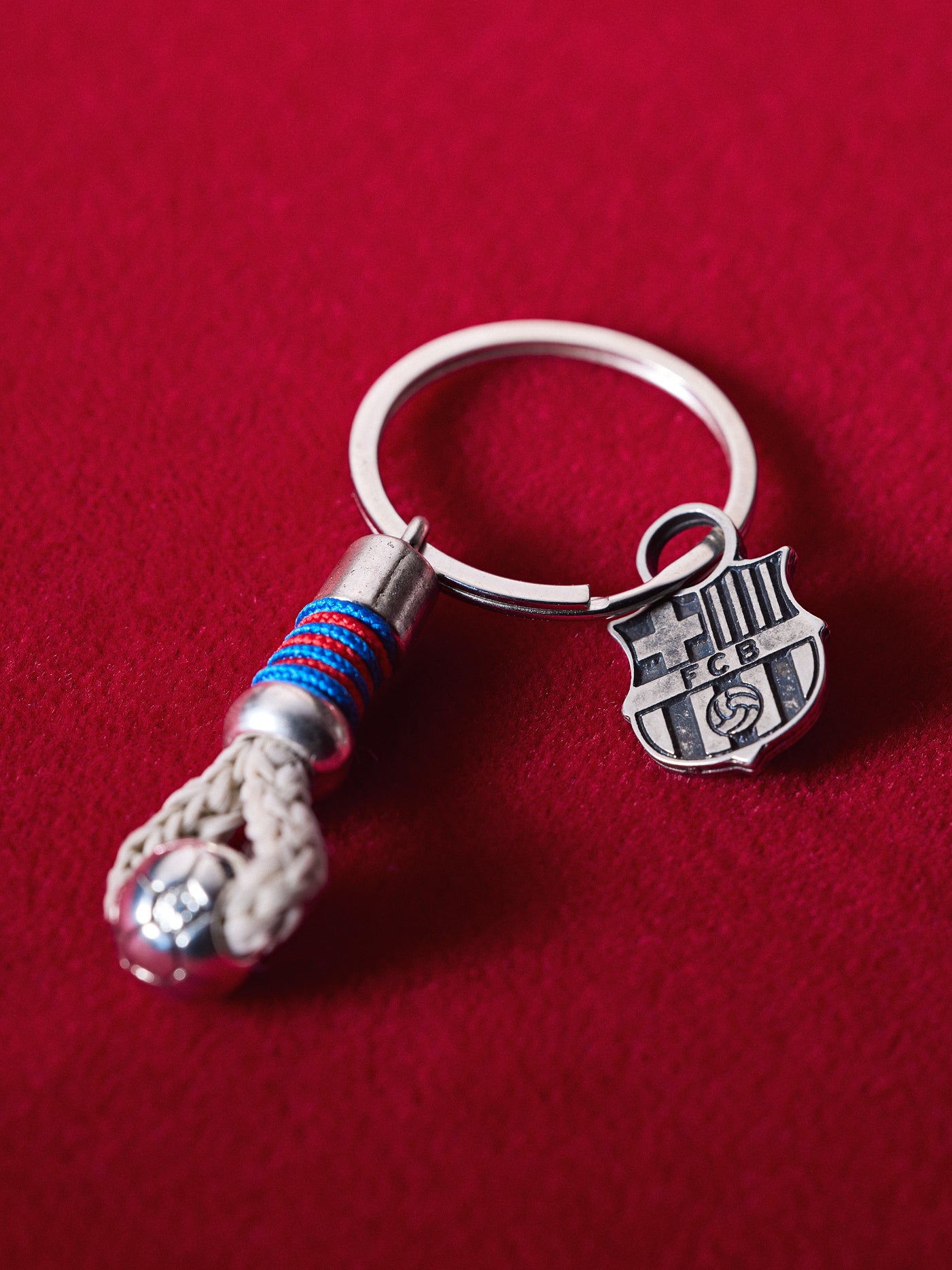 記念グッズ FC Barcelona Camp Nou Grass Keychain FC Barcelona Net Keychain – Barça Official Store