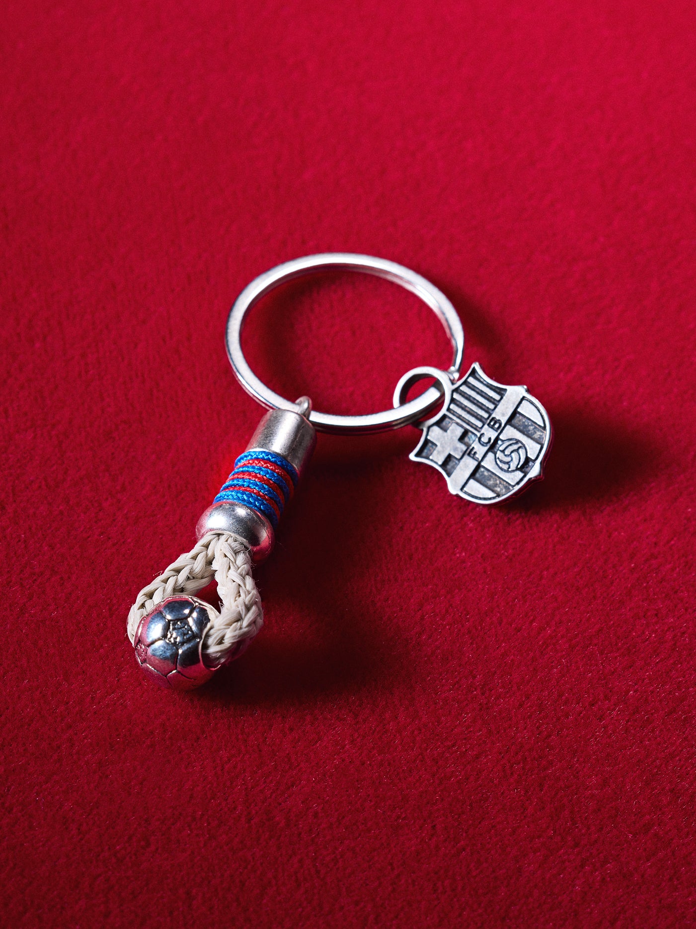 記念グッズ FC Barcelona Camp Nou Grass Keychain Memorabilia products – Barça Official Store