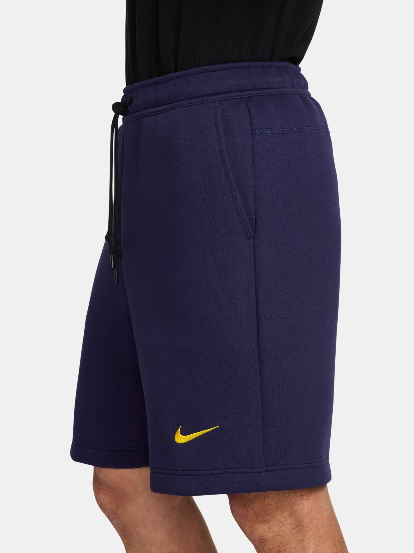 navy blue nike tech shorts