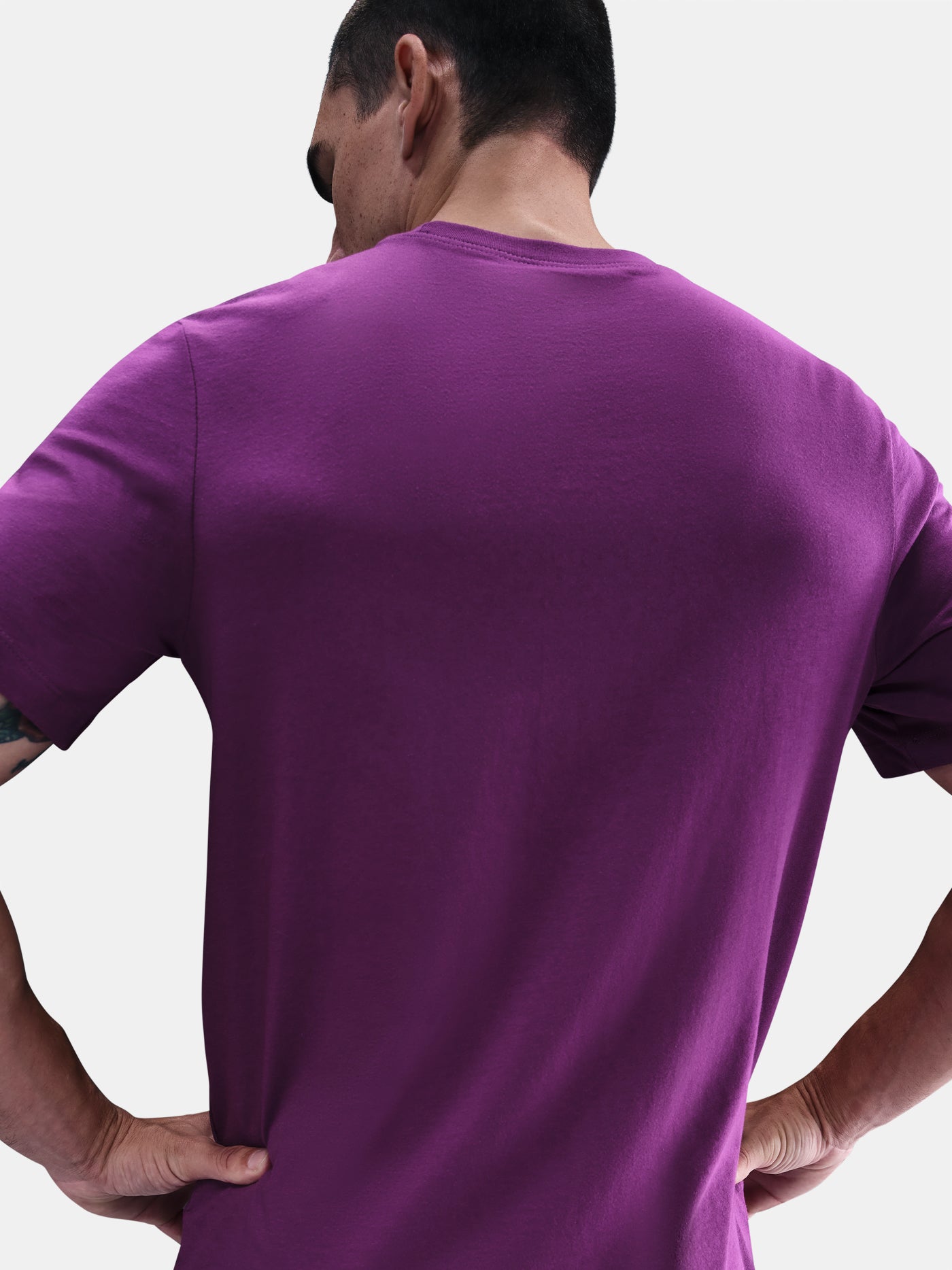 Full-purple Barça set with yellow logo. Bold and athletic summer look.
