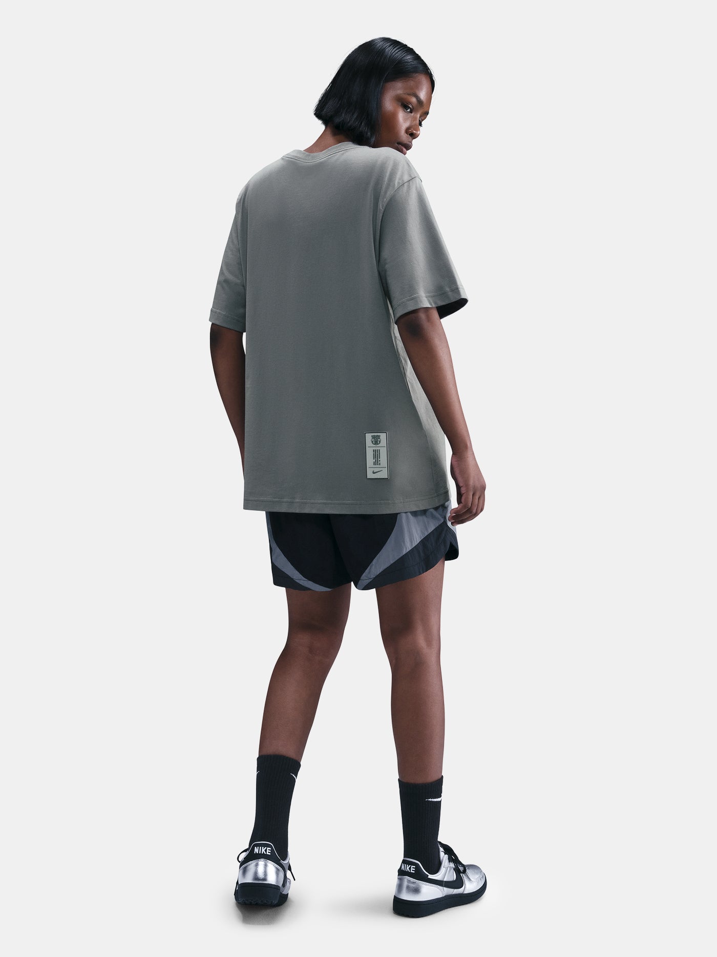 FCバルセロナ ナイキ レディース グレー Tシャツ HO25 – Barça