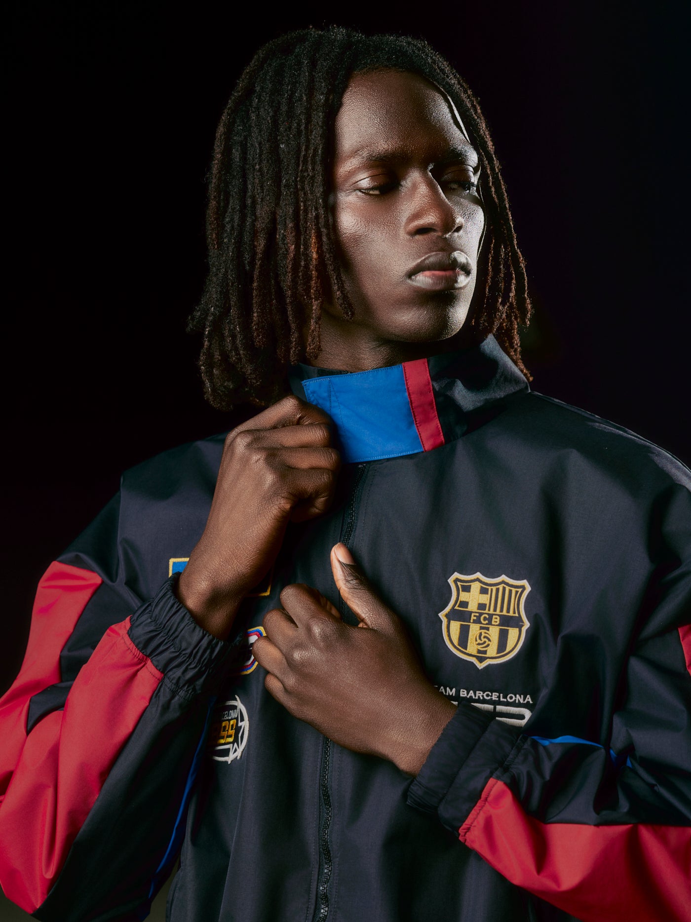 FC Barcelona ナイロンジャケット　Mサイズ Light Jacket Anthracite Racing Barça | FC Barcelona – Barça