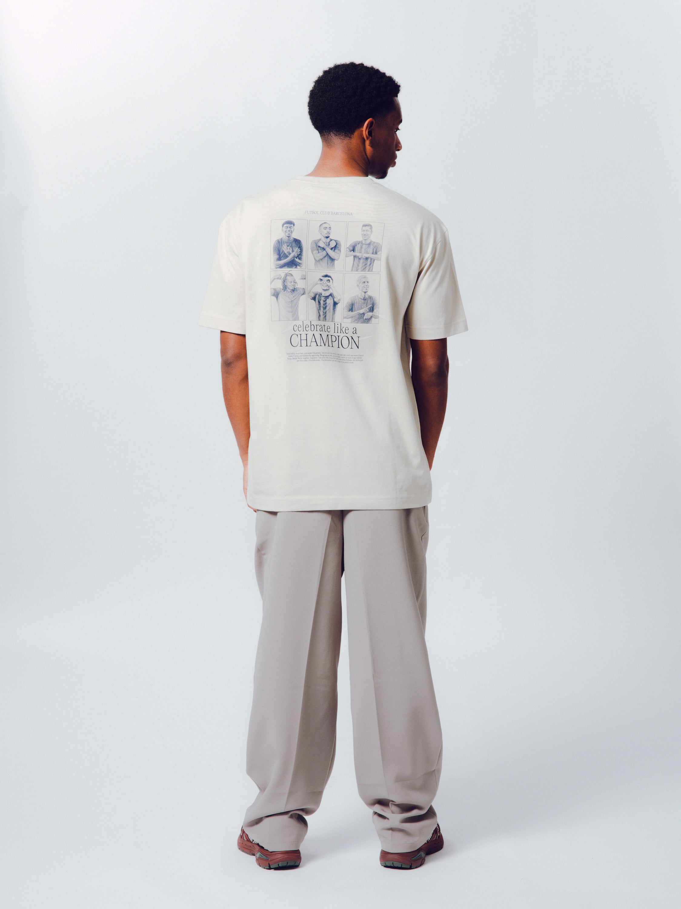 エクリュ 選手 バルサ Tシャツ | FCバルセロナ – Barça Official Store