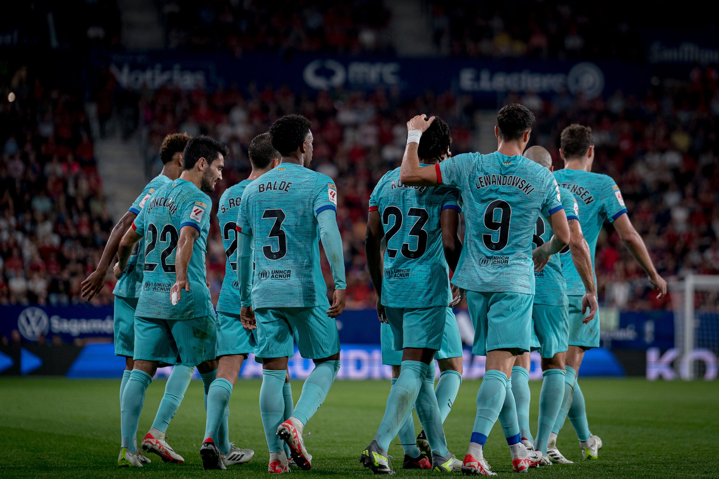 Official FC Barcelona Home kit shirt from the 13/14 season signed by M –  Barça Official Store Spotify Camp Nou