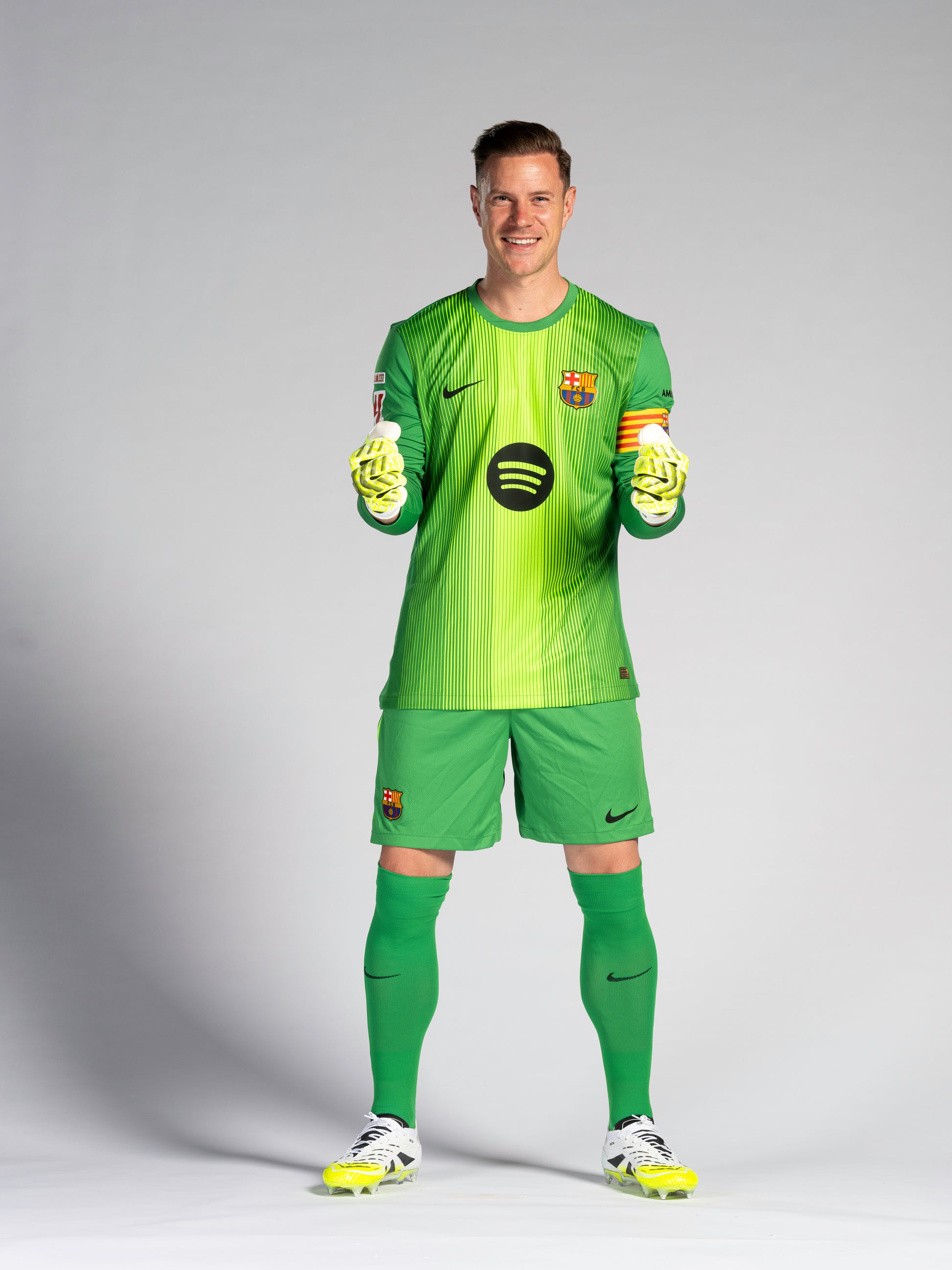 TER STEGEN | La Liga Men's goalkeeper jersey 25/26 FC Barcelona
