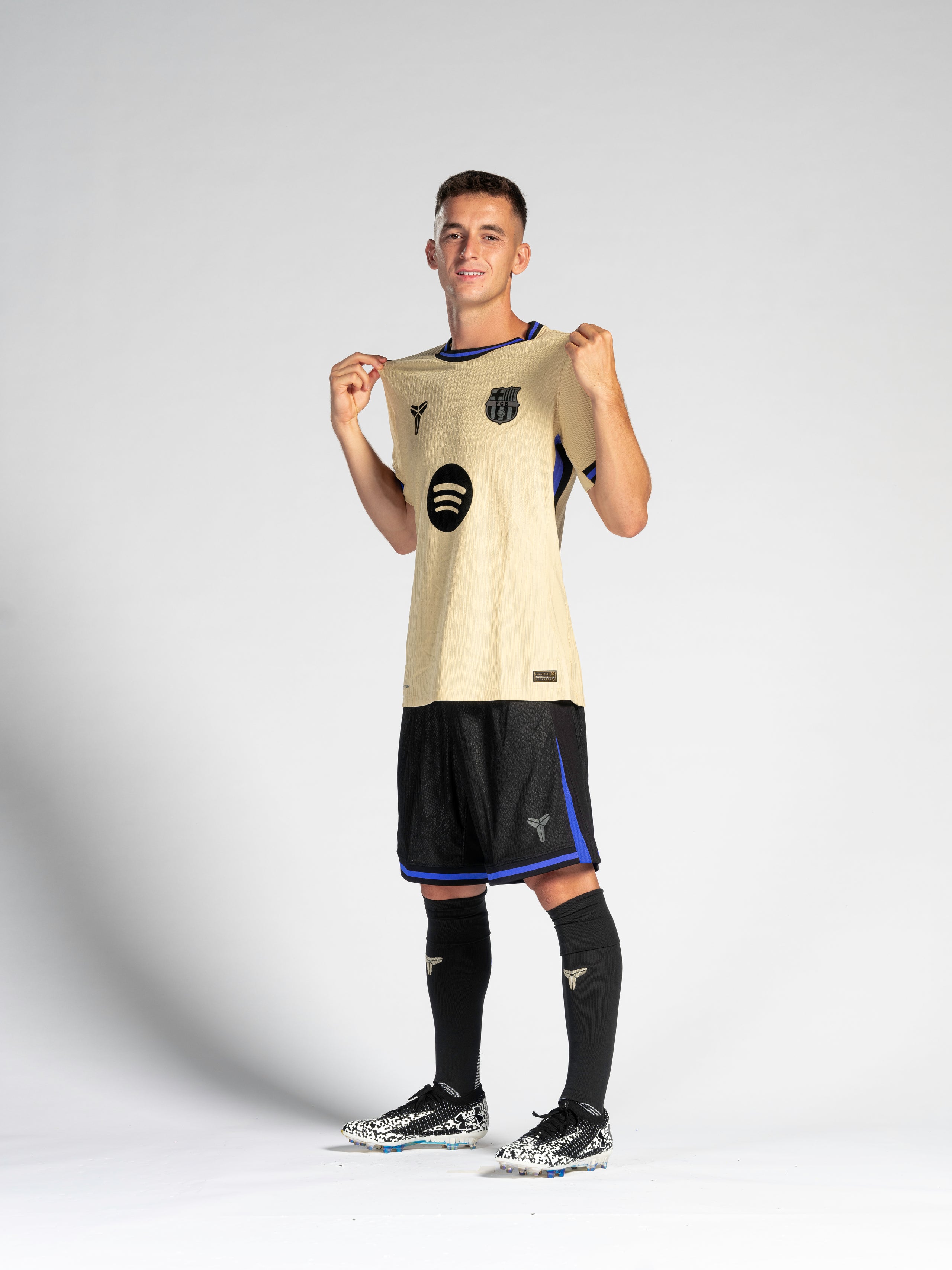 M. CASADÓ | La Liga Men's away jersey 25/26 FC Barcelona x Kobe Bryant - Player's Edition