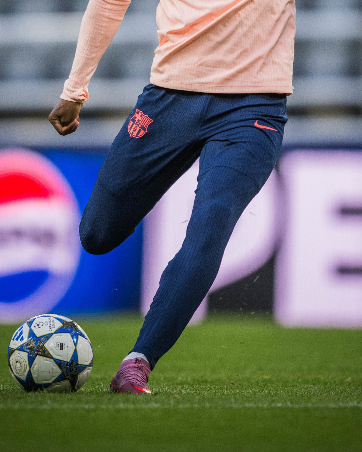 Training pants FC Barcelona T90 25/26 - Player's Edition