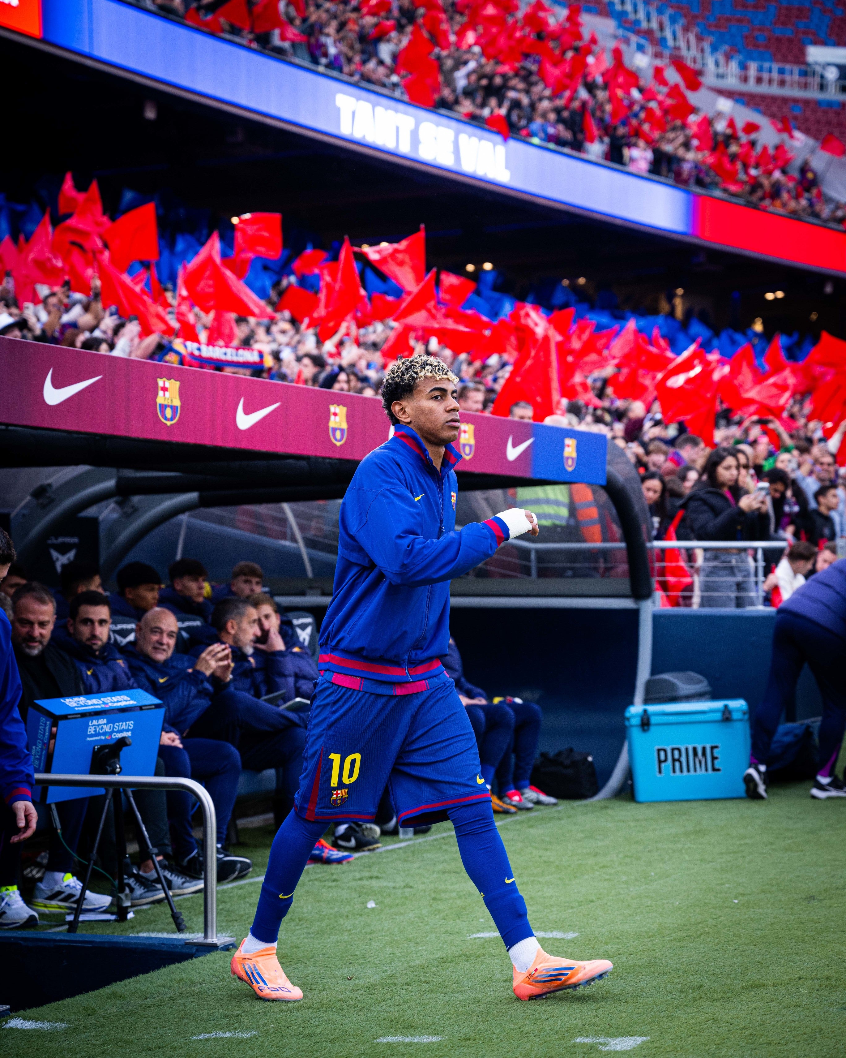 FC Barcelona Players Home Anthem Jacket 25/26 – Barça Official Store