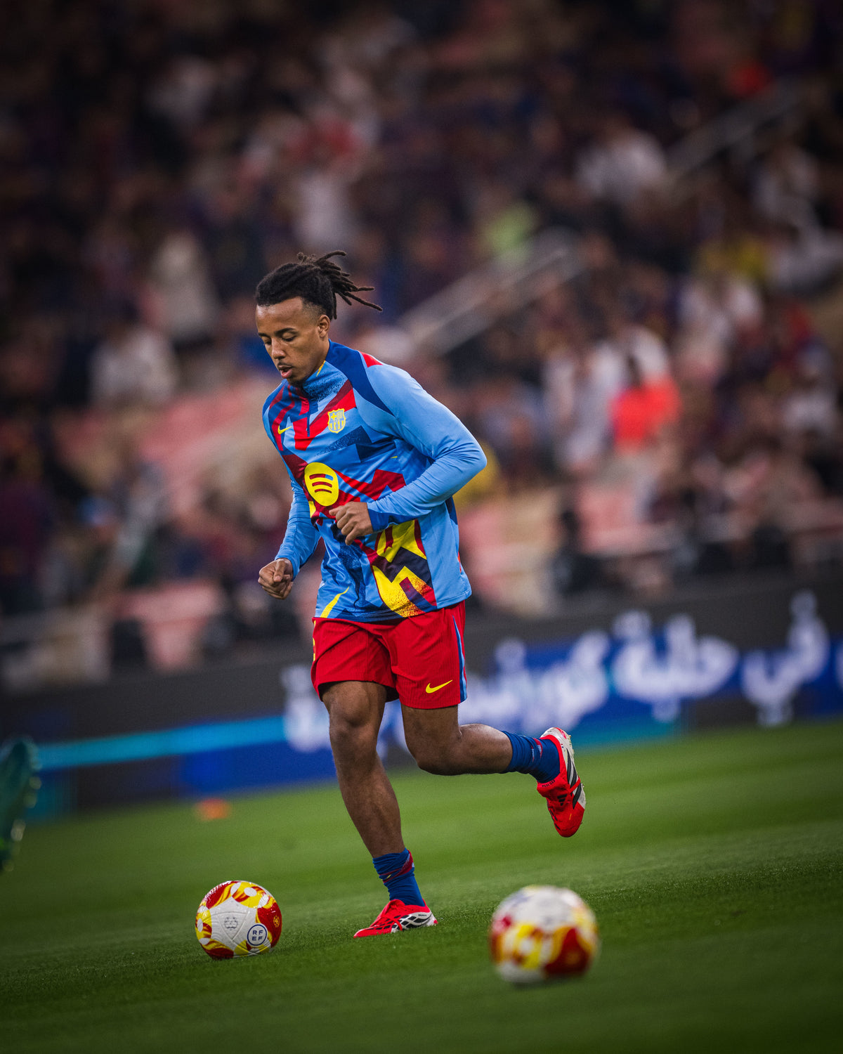 Sudadera pre-partido cuarta equipación FC Barcelona 25/26