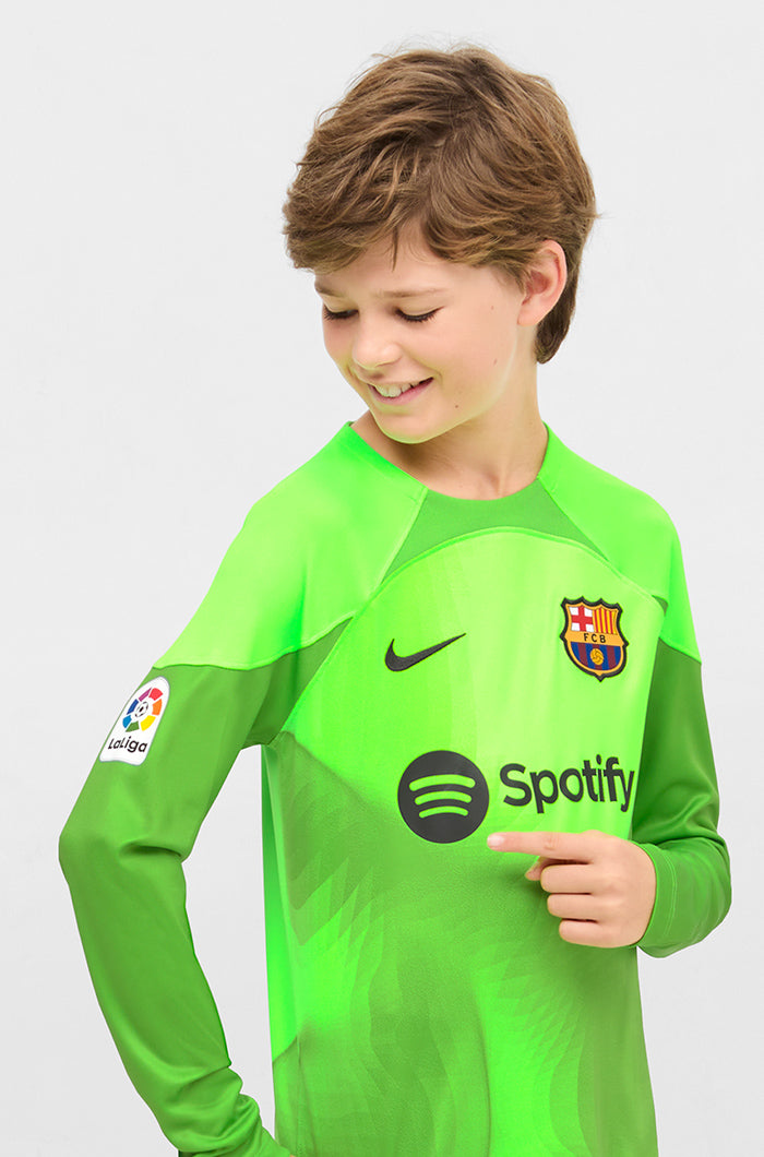LFP - FC Barcelona Goalkeeper green shirt 22/23 - Junior - IÑAKI PEÑA