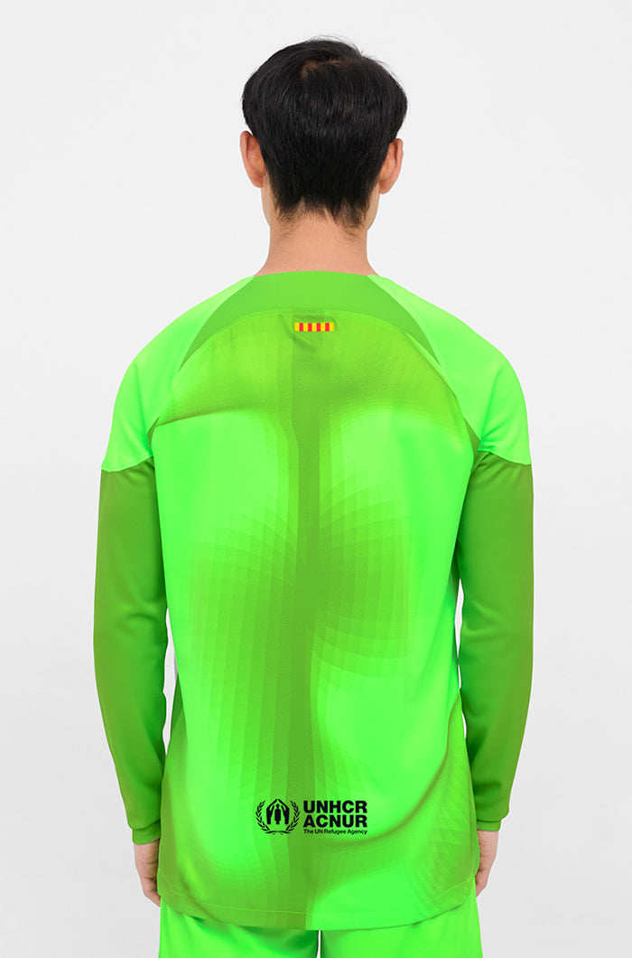 FC Barcelona Goalkeeper green Shirt 22/23 – Barça Official Store Spotify  Camp Nou