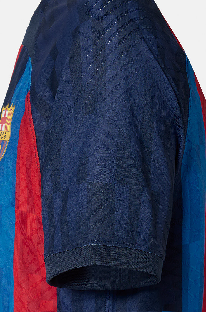 Samarreta d’edició limitada Motomami de la Rosalía del 1r equipament masculí del FC Barcelona 22/23