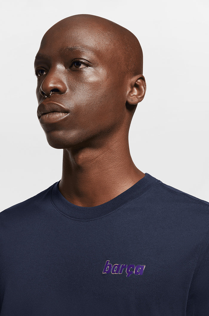 Nike t shirt sales navy