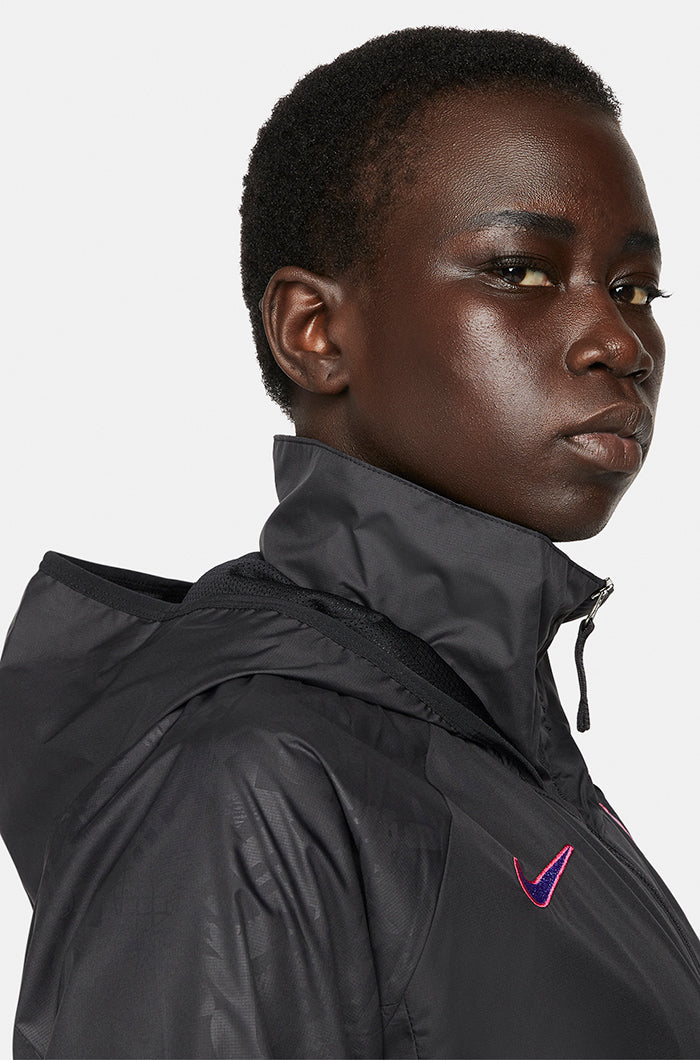 Amazon.com: Nike WOMEN'S TEAM WINDRUNNER JACKET (Black, X-Small) : Clothing,  Shoes & Jewelry