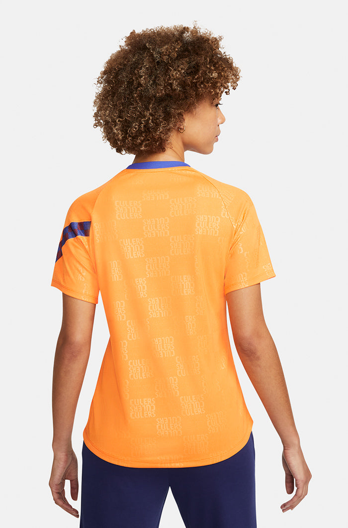 FC Barcelona orange pre-match shirt 21/22 – Women's