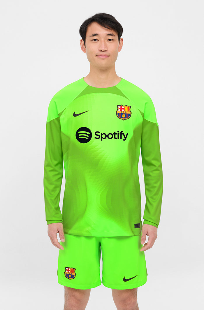 FC Barcelona Goalkeeper green Shirt 22/23 - IÑAKI PEÑA
