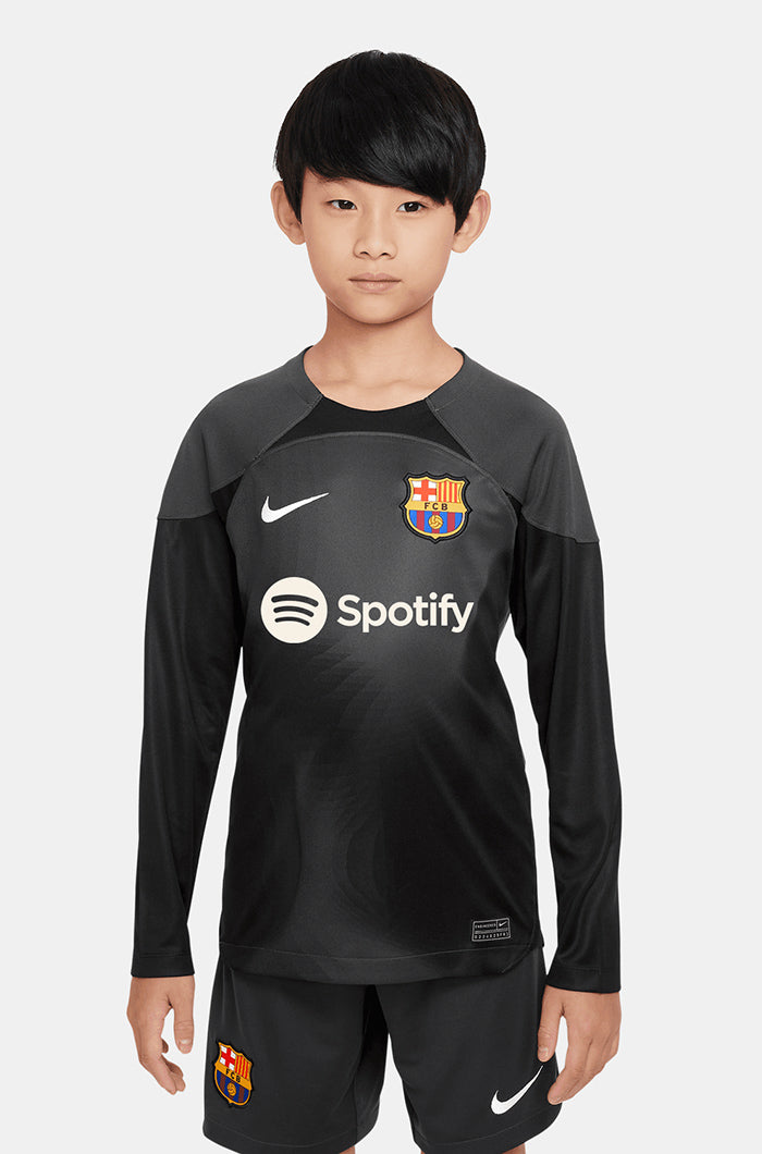 FC Barcelona Goalkeeper black shirt 22/23 - Junior - TER STEGEN